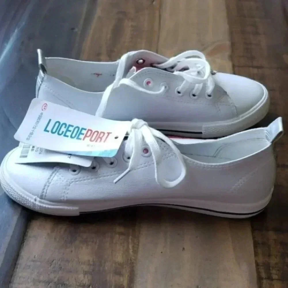 NWT Loceo Low Top Star Fashion Leather Sne…